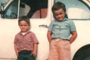 Tizi e Raffaele con la 500