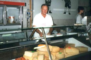 stand formaggi, Arnaldo
